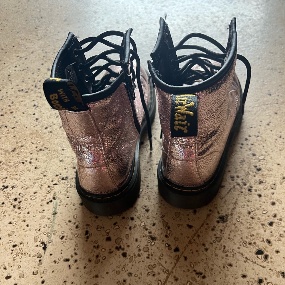 Size 3 doc martens